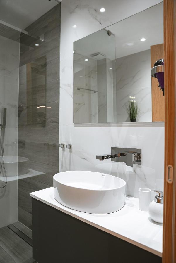 Valentinos Apartments Kallithea  Ngoại thất bức ảnh