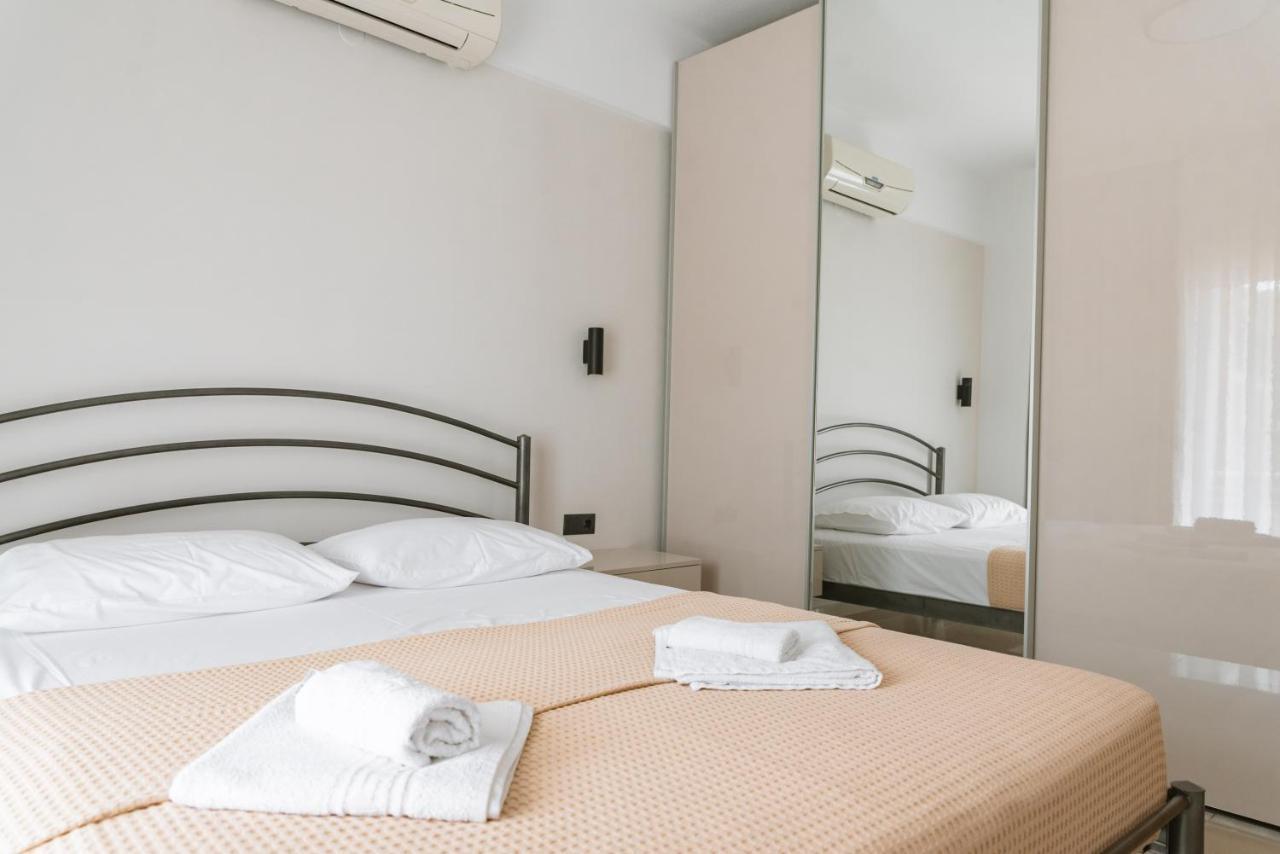 Valentinos Apartments Kallithea  Ngoại thất bức ảnh