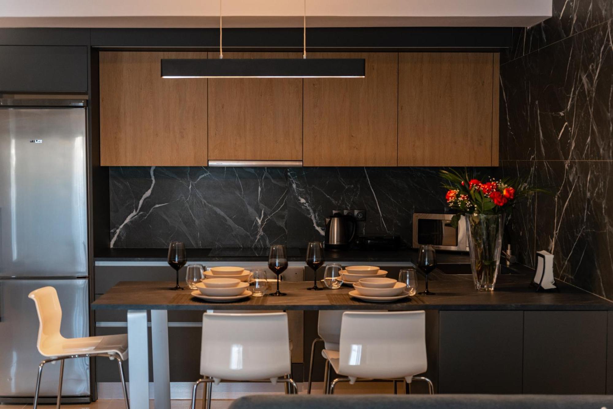 Valentinos Apartments Kallithea  Ngoại thất bức ảnh